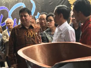 bathtub-tembaga-daffi-art-gallery